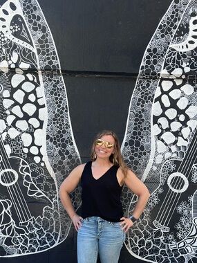 Meet your Posher, Alayna